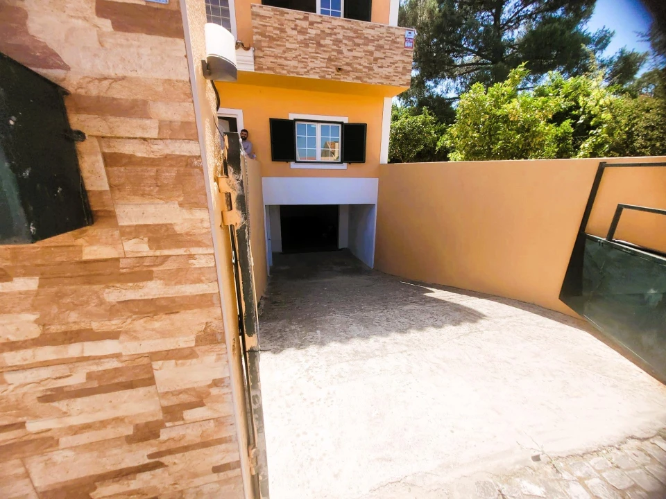 Moradia T4 para Venda em União das Freguesias de Setúbal Foto 40