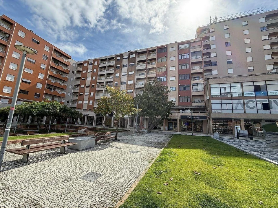 Apartamento T3 para Venda em Povoa de Lanhoso (N. Senhora do Amparo) Foto 1