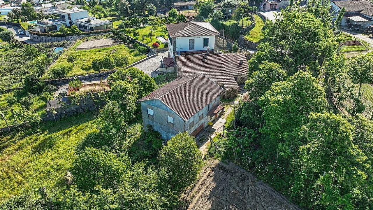 Moradia T7 para Venda em Este (São Pedro e São Mamede) Foto 1