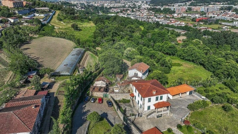 Moradia T7 para Venda em Este (São Pedro e São Mamede)