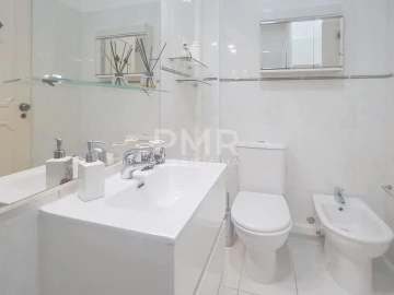 Apartamento T2 para Arrendamento em Lumiar