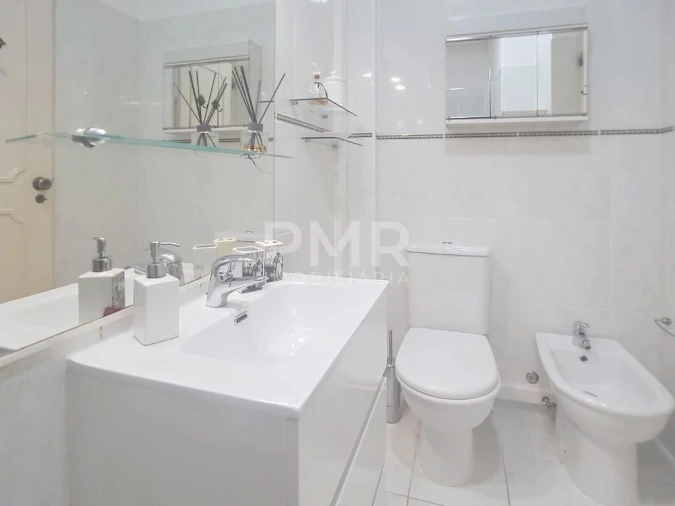 Apartamento T2 para Arrendamento em Lumiar Foto 6
