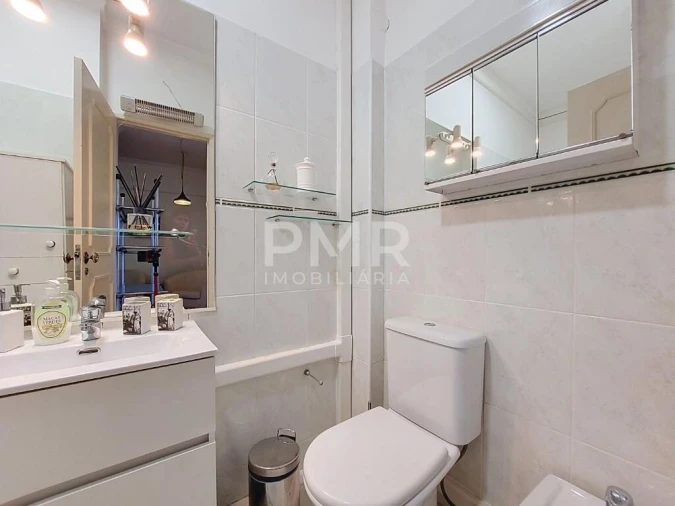 Apartamento T2 para Arrendamento em Lumiar Foto 11