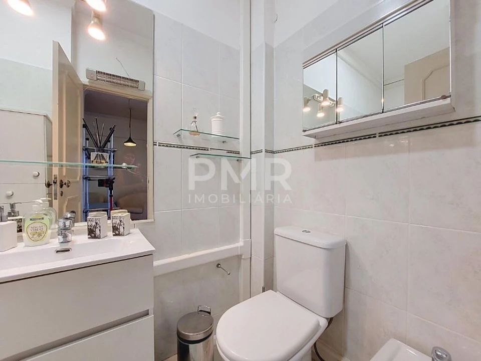 Apartamento T2 para Arrendamento em Lumiar Foto 11