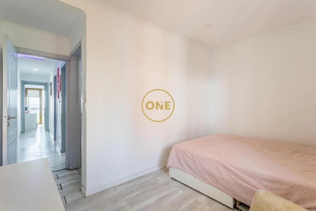 Apartamento T3 para Venda em Ramada e Caneças Foto 11