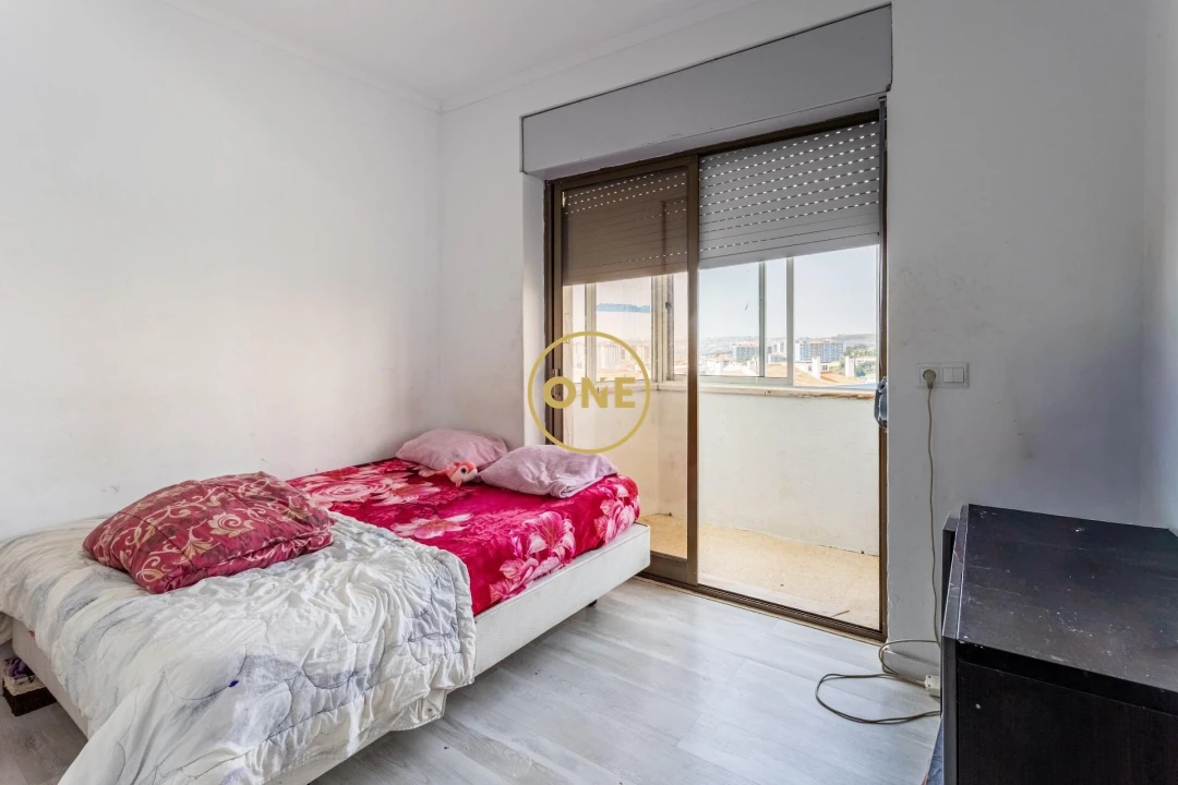 Apartamento T3 para Venda em Ramada e Caneças Foto 4