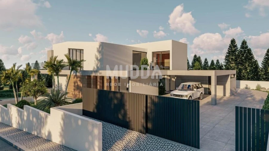 Moradia T4 para Venda em Escapães
