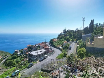 Terreno para Venda em Camara de Lobos