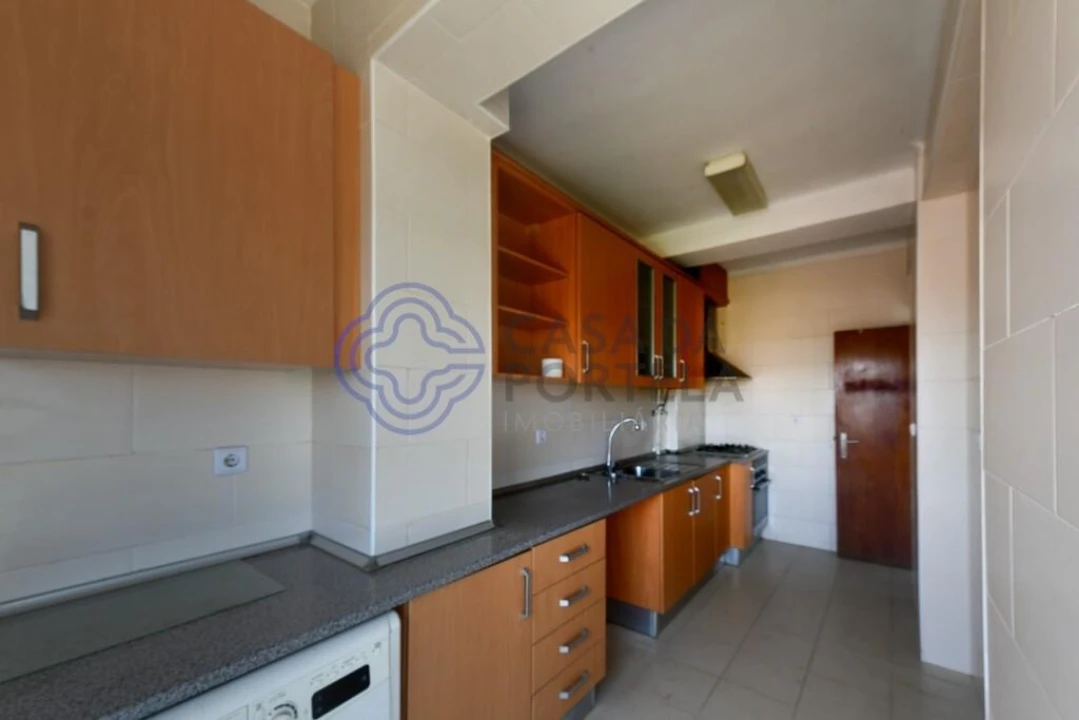Apartamento T2 para Venda em Amora Foto 5