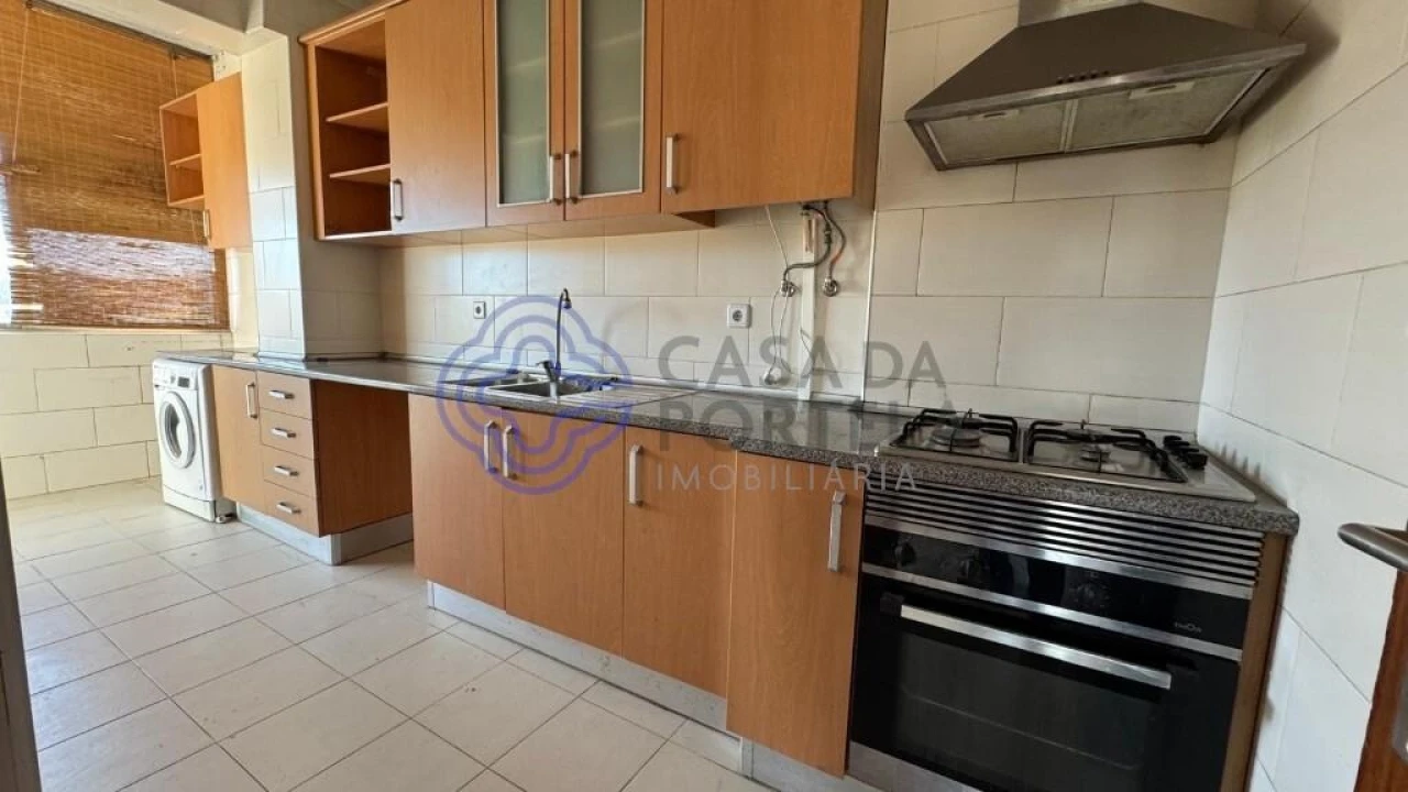 Apartamento T2 para Venda em Amora Foto 4