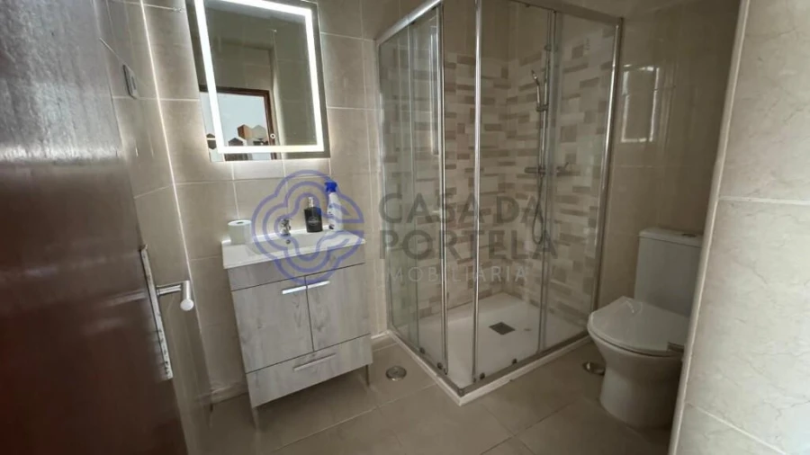 Apartamento T2 para Venda em Amora Foto 6