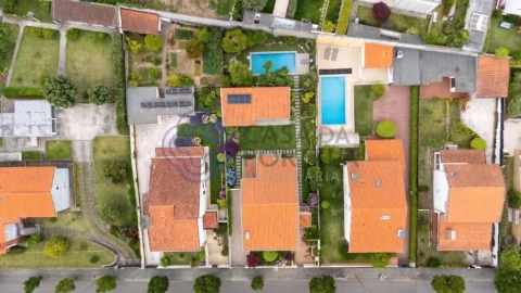 Moradia T5 para Venda em Gulpilhares e Valadares