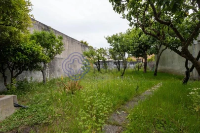 Moradia T5 para Venda em Gulpilhares e Valadares