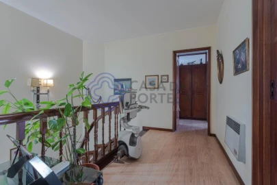 Moradia T5 para Venda em Gulpilhares e Valadares
