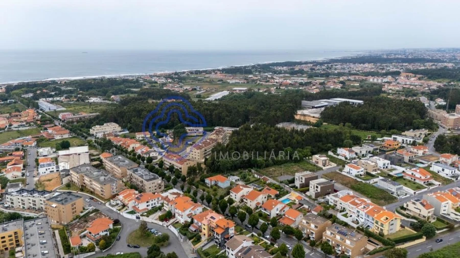 Moradia T5 para Venda em Gulpilhares e Valadares Foto 46
