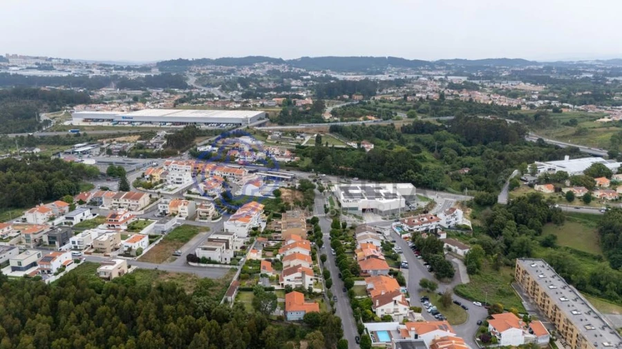 Moradia T5 para Venda em Gulpilhares e Valadares Foto 49