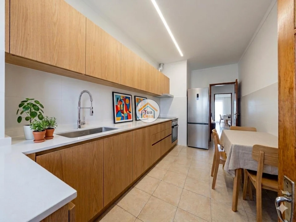 Apartamento T3 para Venda em Olhão Foto 1