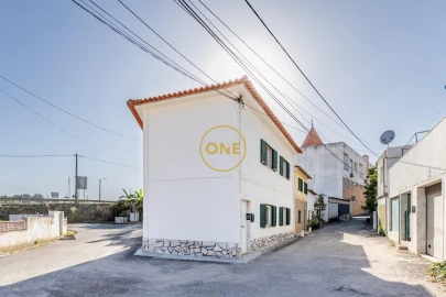 Moradia T3 para Venda em Aveiras de Cima
