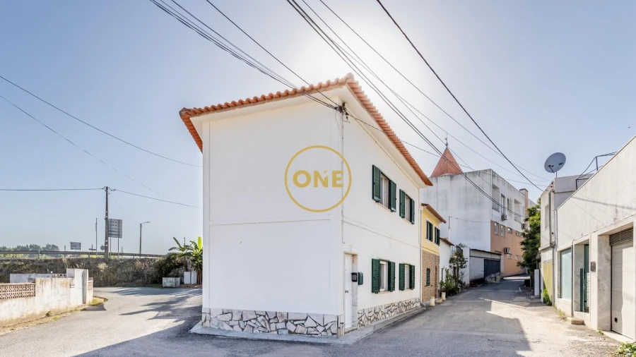 Moradia T3 para Venda em Aveiras de Cima