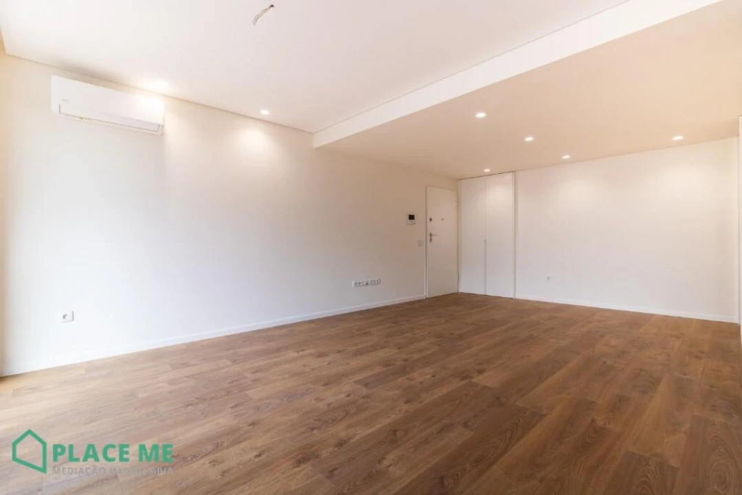 Apartamento T2 para Arrendamento em Azurem Foto 3