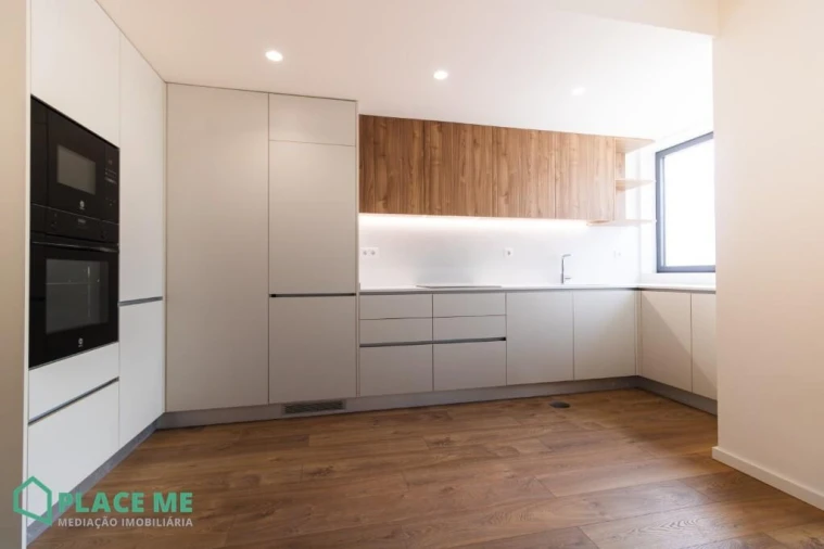 Apartamento T2 para Arrendamento em Azurem Foto 4
