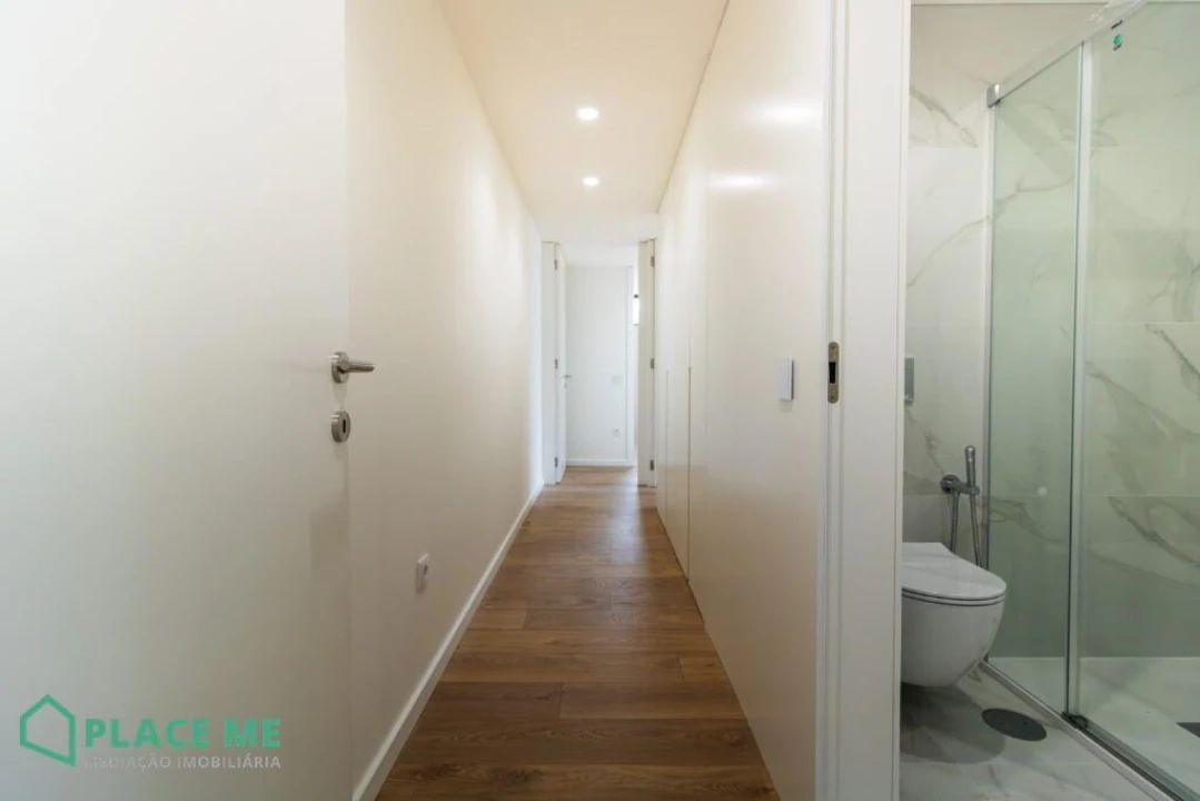 Apartamento T2 para Arrendamento em Azurem Foto 7