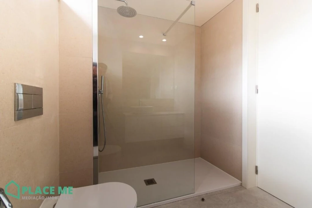 Apartamento T2 para Arrendamento em Azurem Foto 14