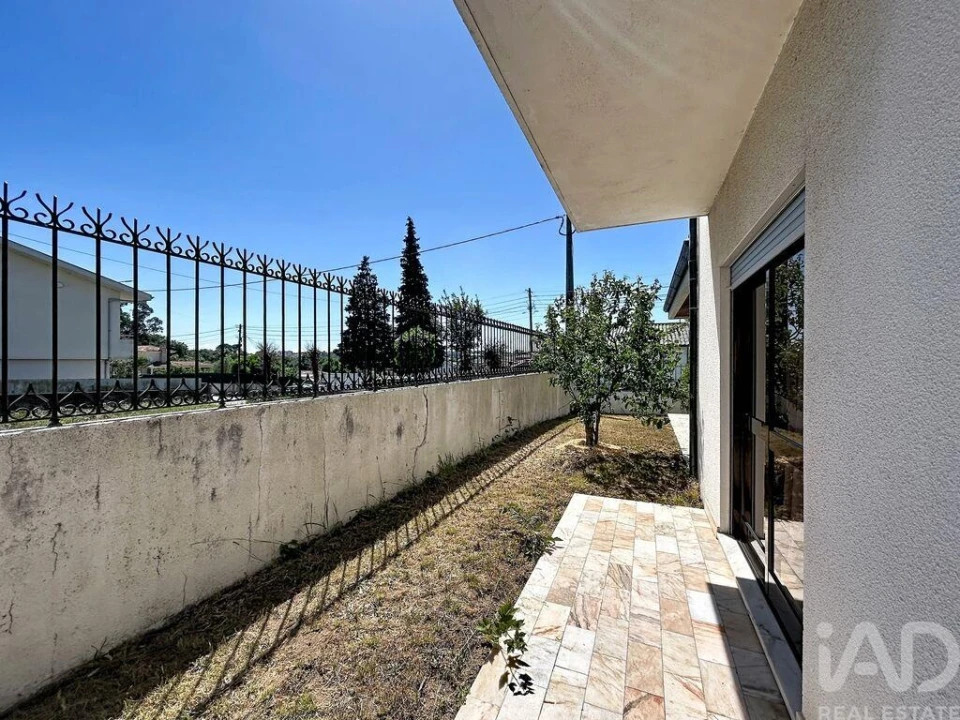 Moradia T3 para Venda em Fânzeres e São Pedro da Cova Foto 35