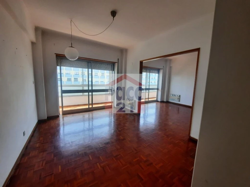 Apartamento T2 para Venda em Oeiras e São Julião da Barra, Paço de Arcos e Caxias Foto 2