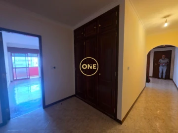 Apartamento T2 para Venda em Algueirão-Mem Martins