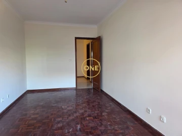 Apartamento T2 para Venda em Algueirão-Mem Martins