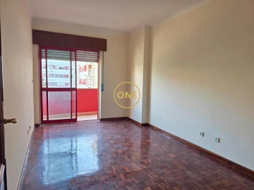 Apartamento T2 para Venda em Algueirão-Mem Martins