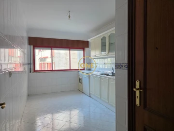 Apartamento T2 para Venda em Algueirão-Mem Martins