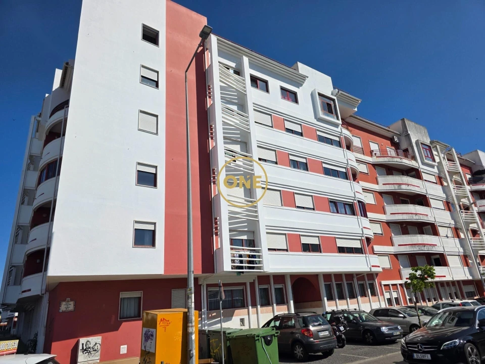 Apartamento T2 para Venda em Algueirão-Mem Martins Foto 21
