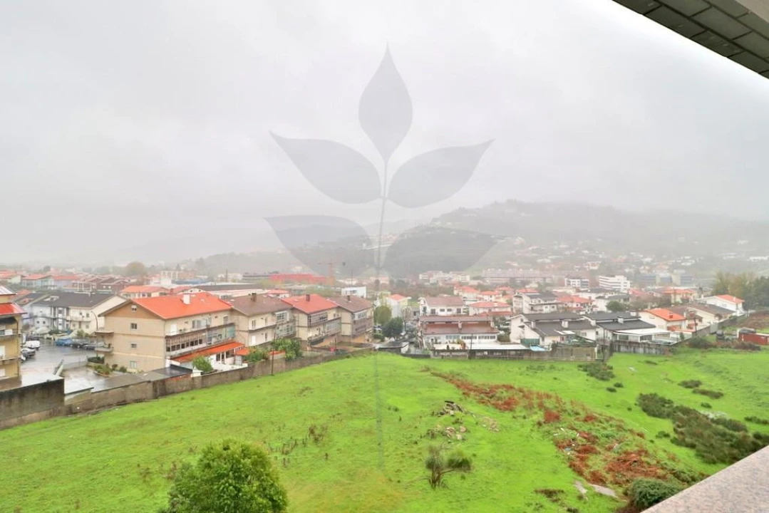 Apartamento T3 para Venda em Gualtar Foto 13