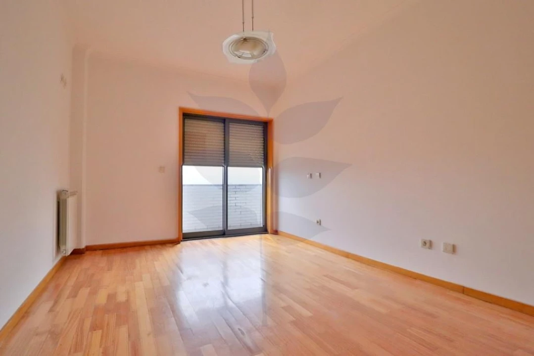 Apartamento T3 para Venda em Gualtar Foto 12