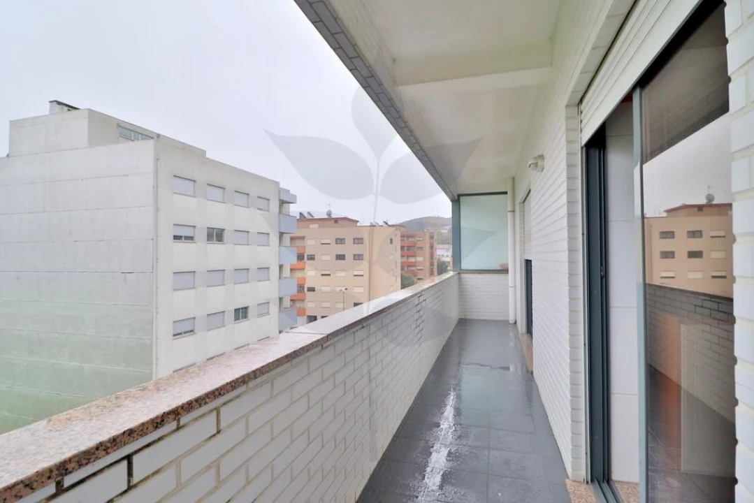 Apartamento T3 para Venda em Gualtar Foto 20
