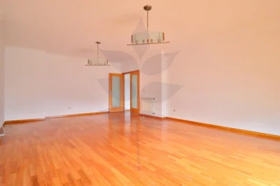 Apartamento T3 para Venda em Gualtar