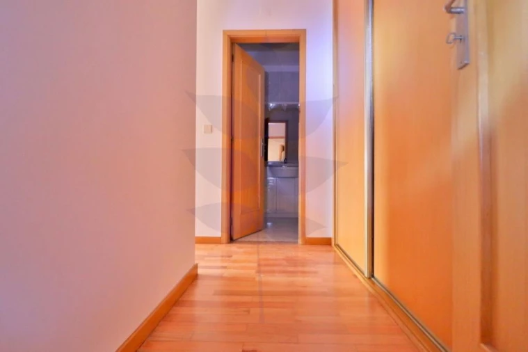 Apartamento T3 para Venda em Gualtar Foto 9