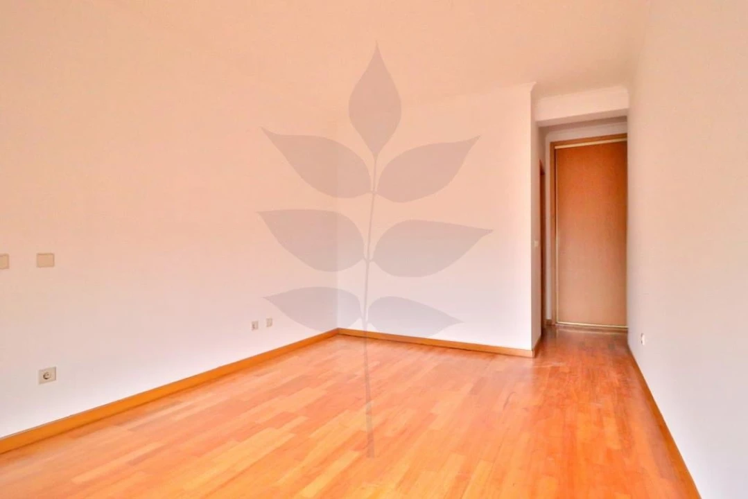 Apartamento T3 para Venda em Gualtar Foto 14