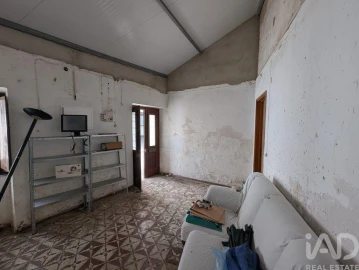 Moradia T2 para Venda em Loule (São Sebastião)