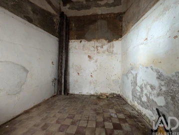 Moradia T2 para Venda em Loule (São Sebastião)