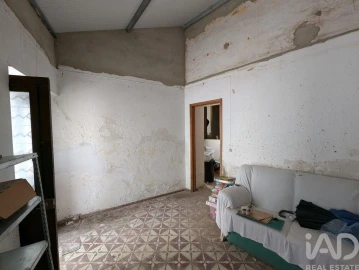 Moradia T2 para Venda em Loule (São Sebastião)