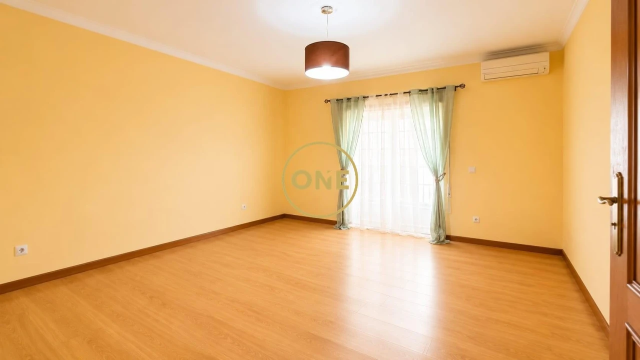 Moradia T4 para Venda em Golegã Foto 4