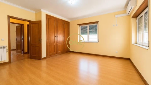 Moradia T4 para Venda em Golegã