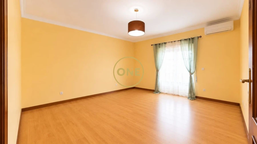 Moradia T4 para Venda em Golegã Foto 17