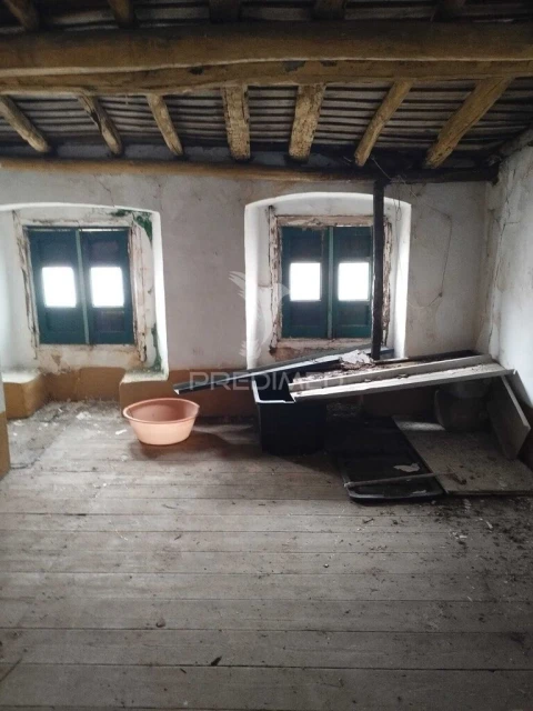 Moradia para Venda em Ribeira de Nisa e Carreiras