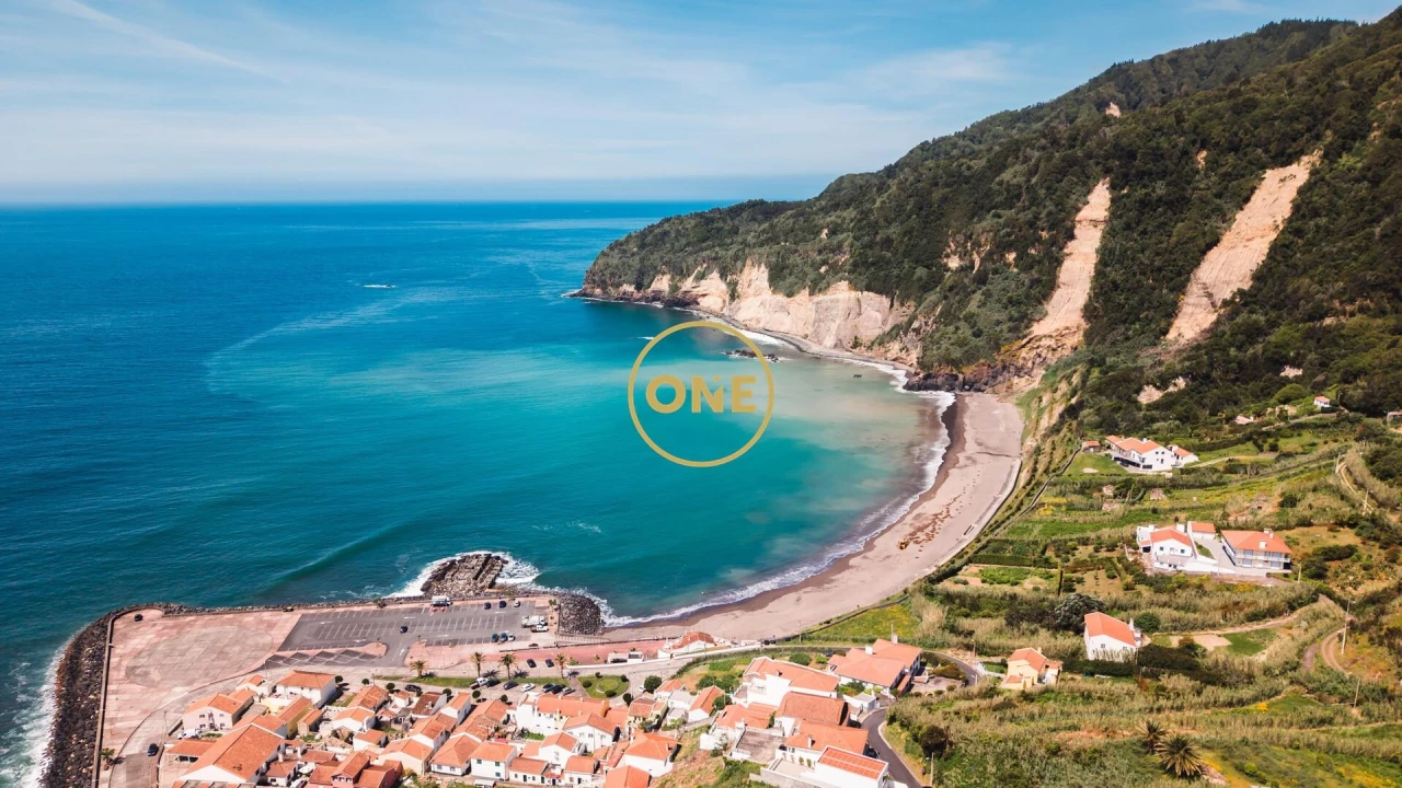 Moradia T3 para Venda em Ribeira Quente Foto 24