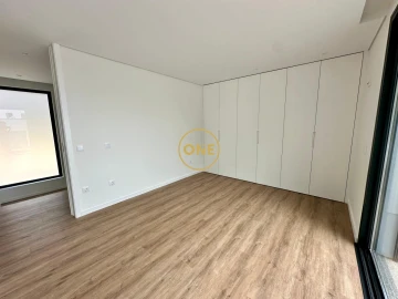 Moradia T3 para Venda em Laundos