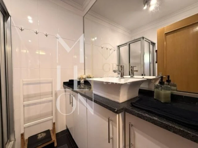 Apartamento T2 para Venda em São Martinho Foto 16